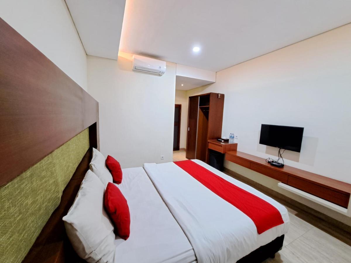 Dewi Uma House Hotel Denpasa Buitenkant foto
